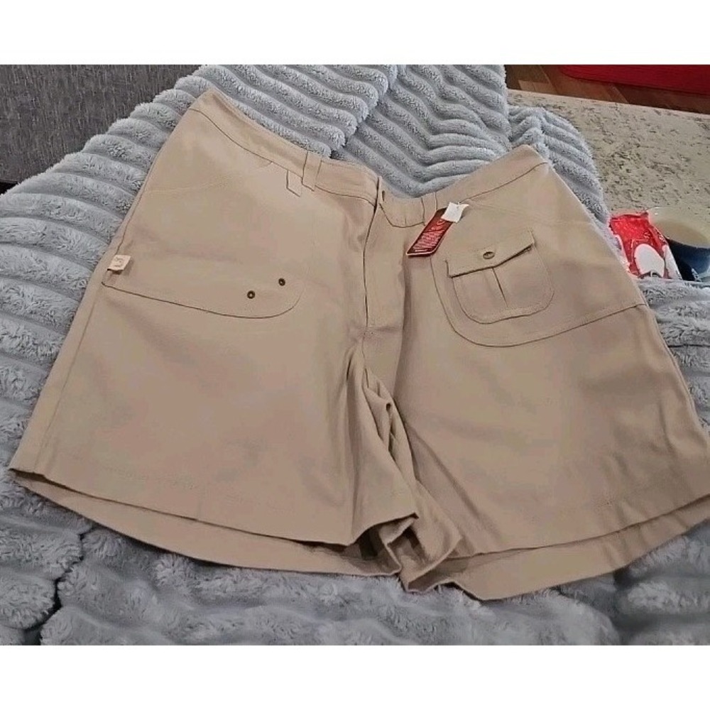 She Safari Khaki Cargo Style Women's Shorts Size XL 40" NWT Hiking Outdoors